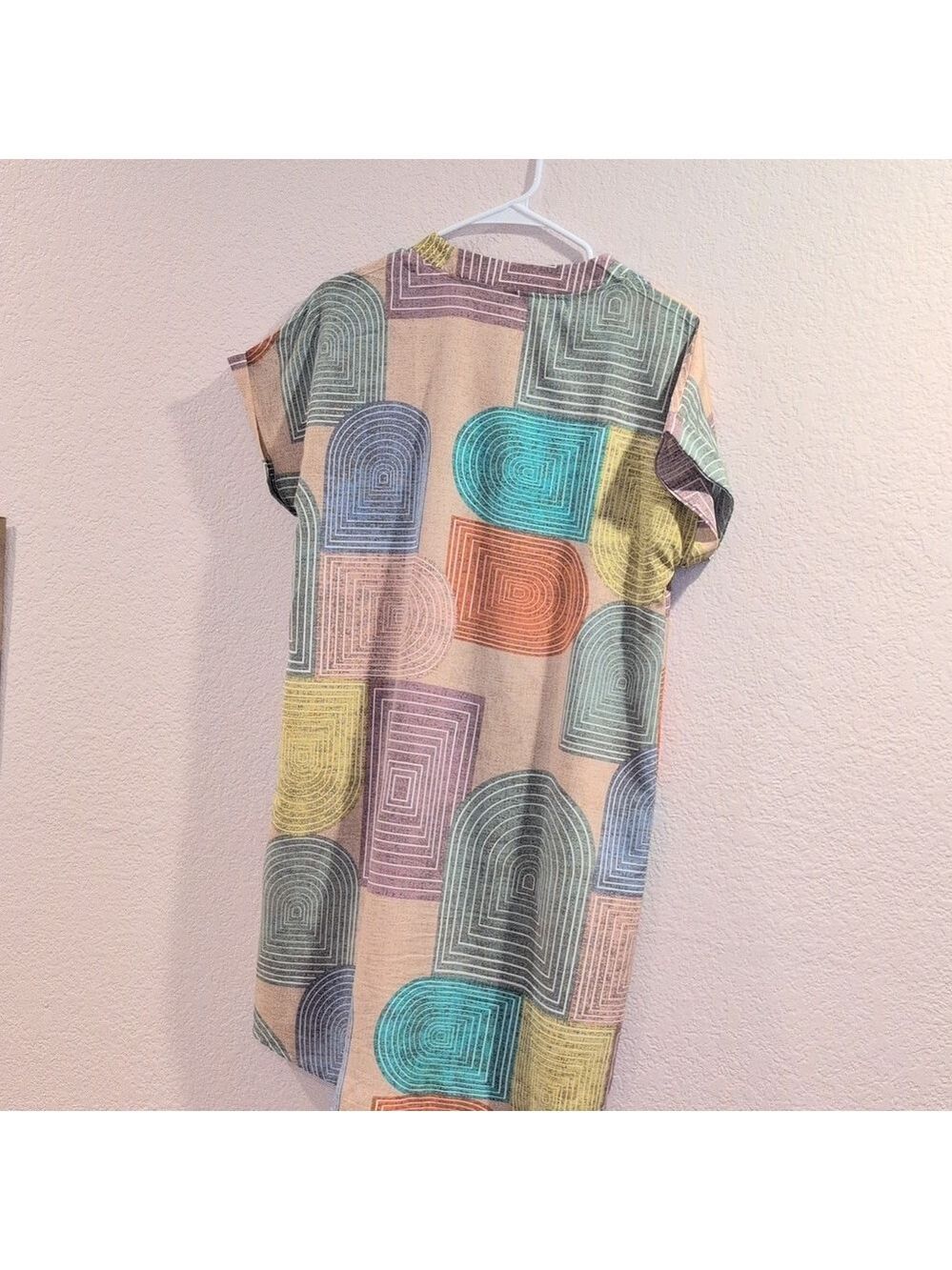 Geometric Colorful Button Up Dress V Neck Size Medium GUC - Picture 4 of 7